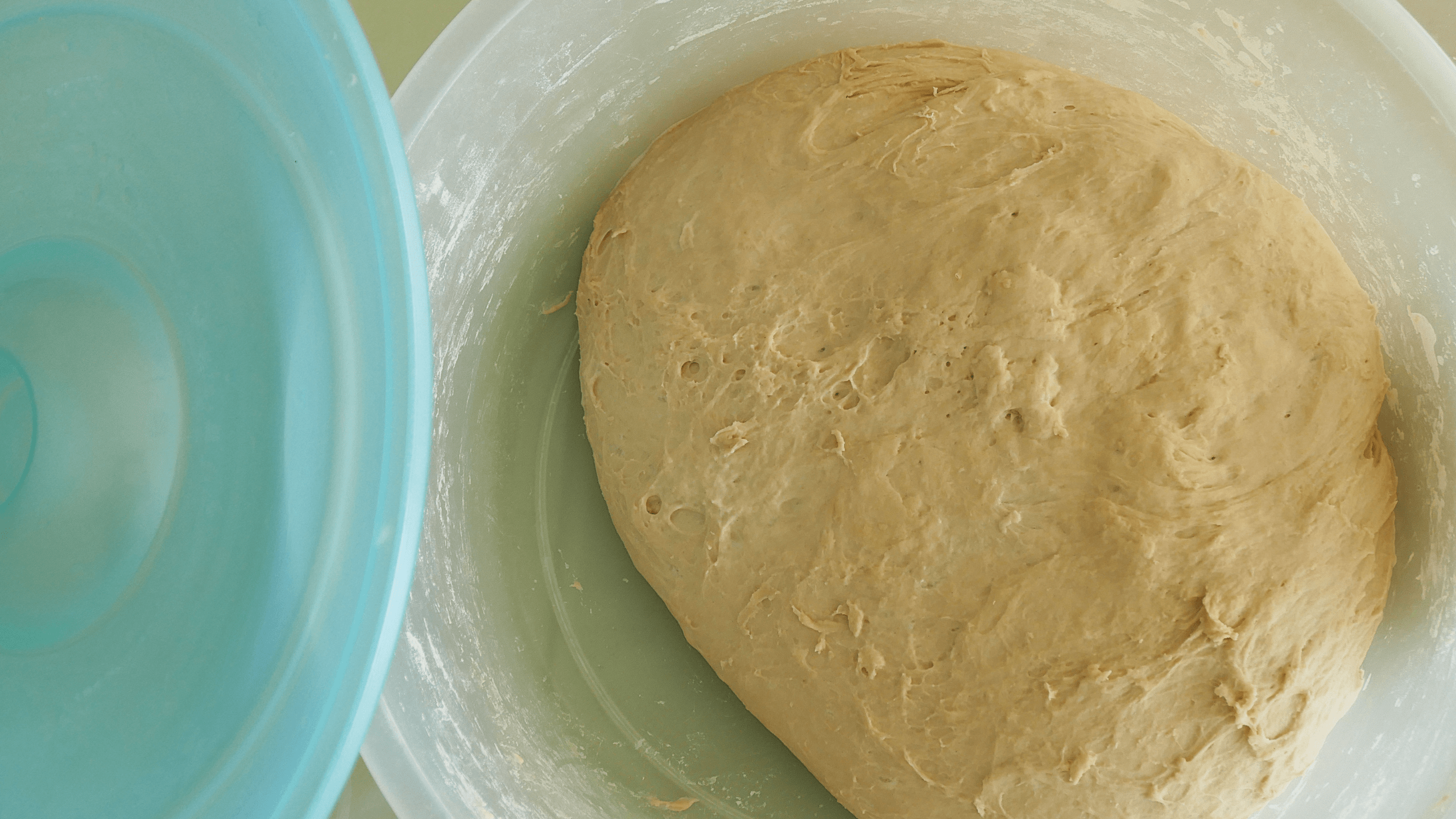 como fazer o pão crescer em dias frios