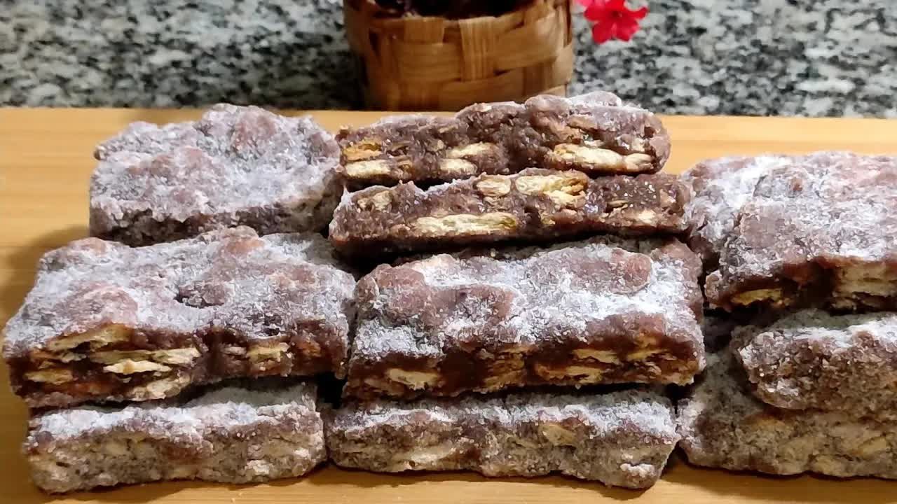 Palha italiana caseira com biscoito maizena