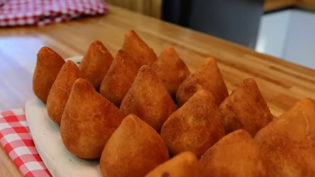 Coxinha De Frango Com Massa De Batata